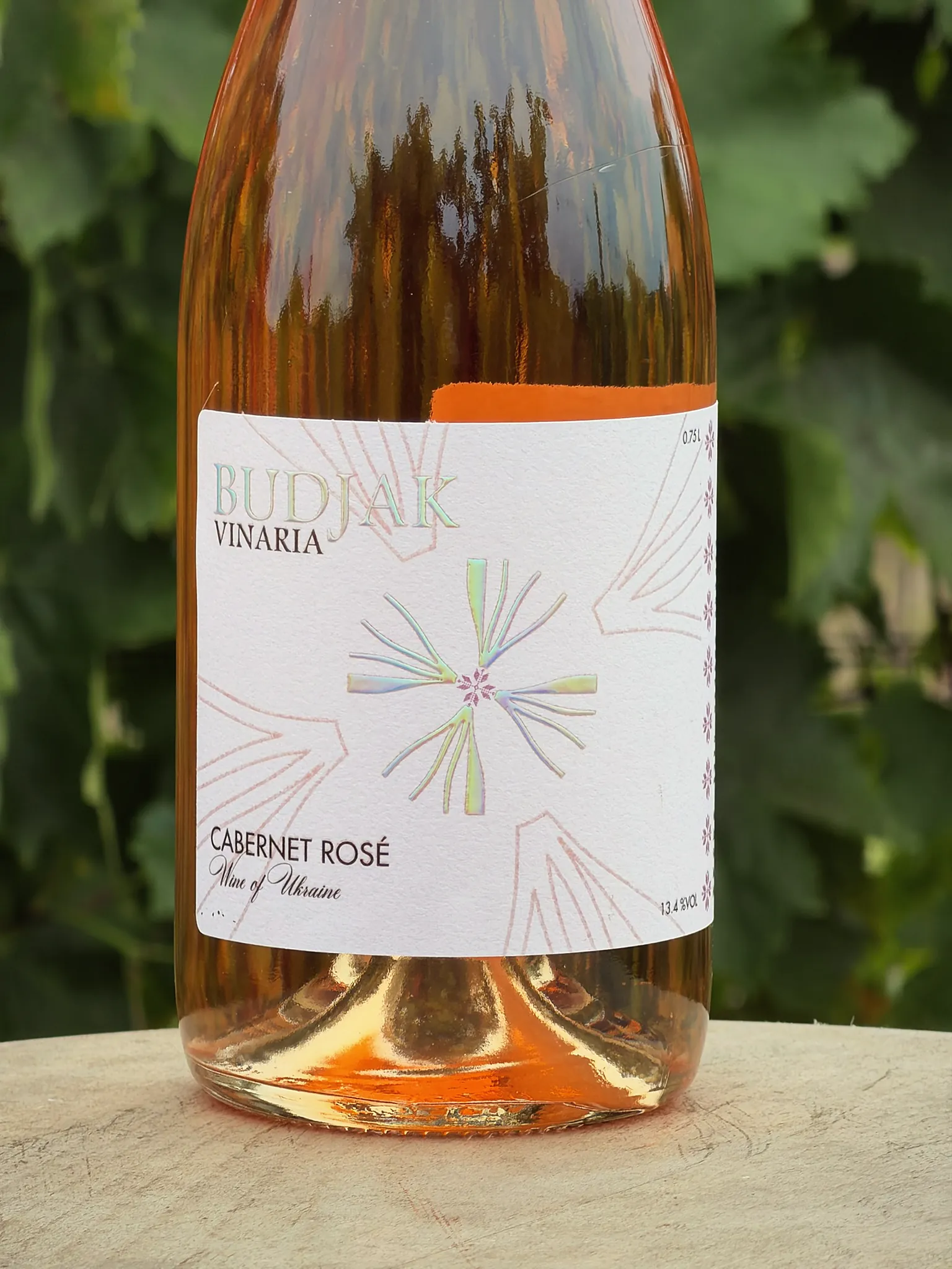 Close-up of the Cabernet Rosé label
